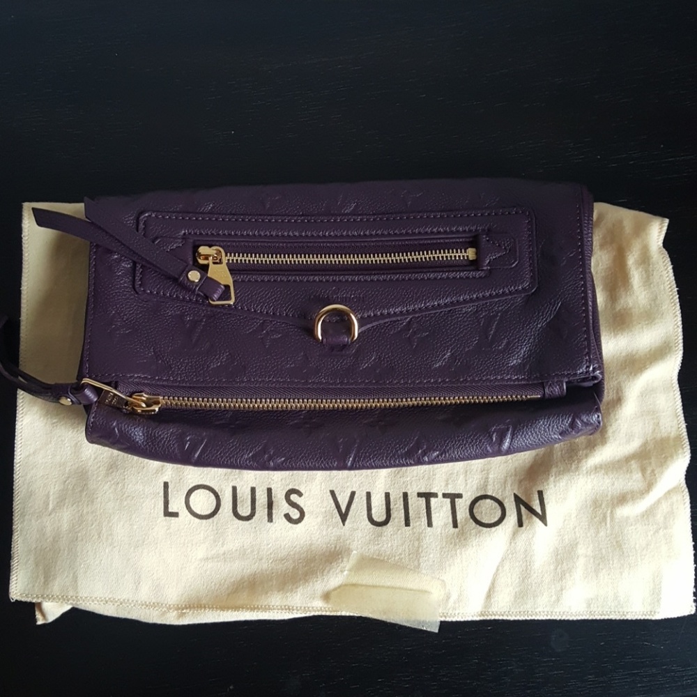 Louis Vuitton Women's Clutch